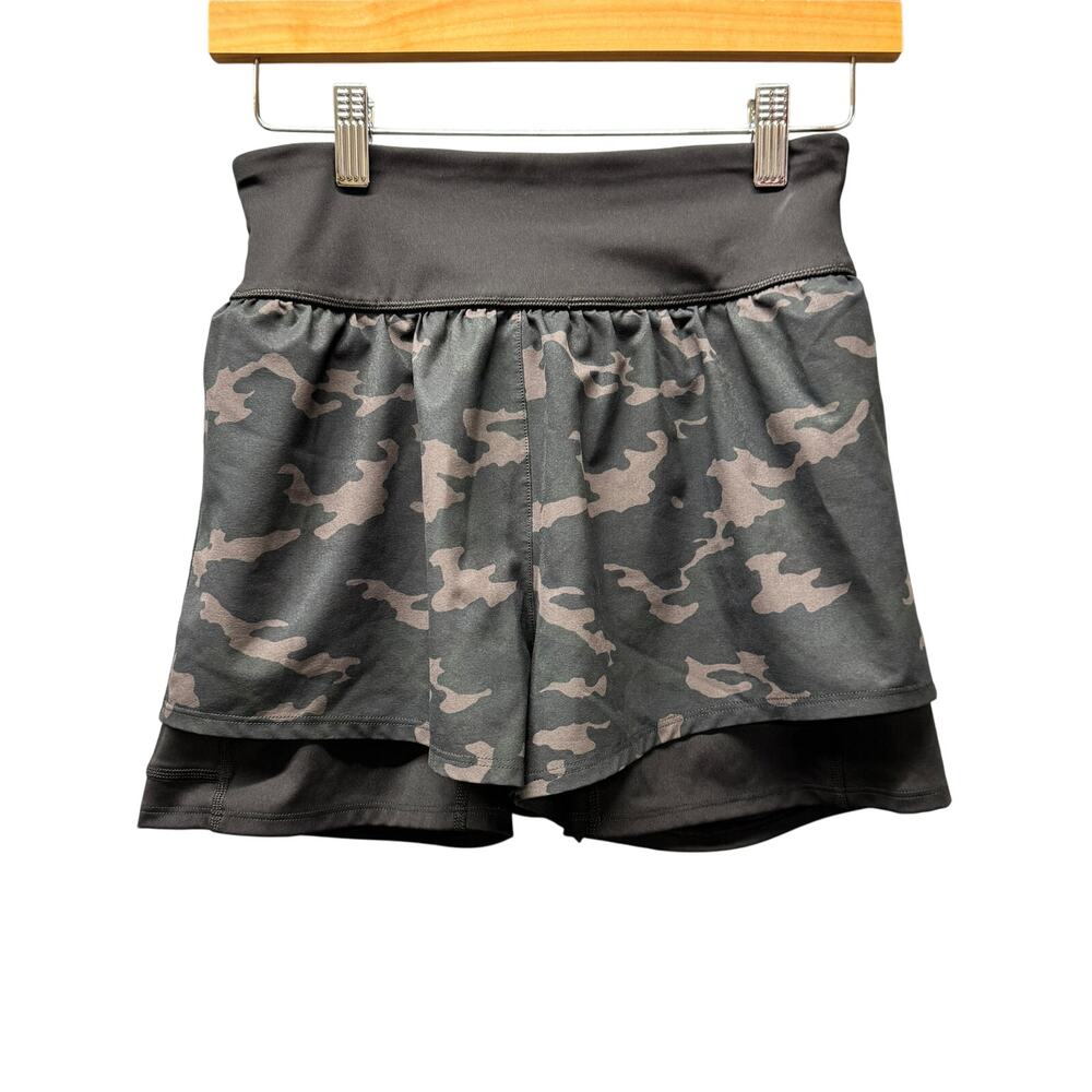 Spanx Shorts Womens Small Black Camo GET MOVING Activewear 2 in 1 Athletic